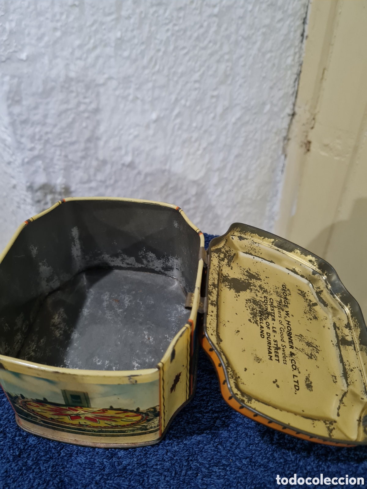 Cajas y cajitas met&aacute;licas: Antigua caja litografiada - Foto 6