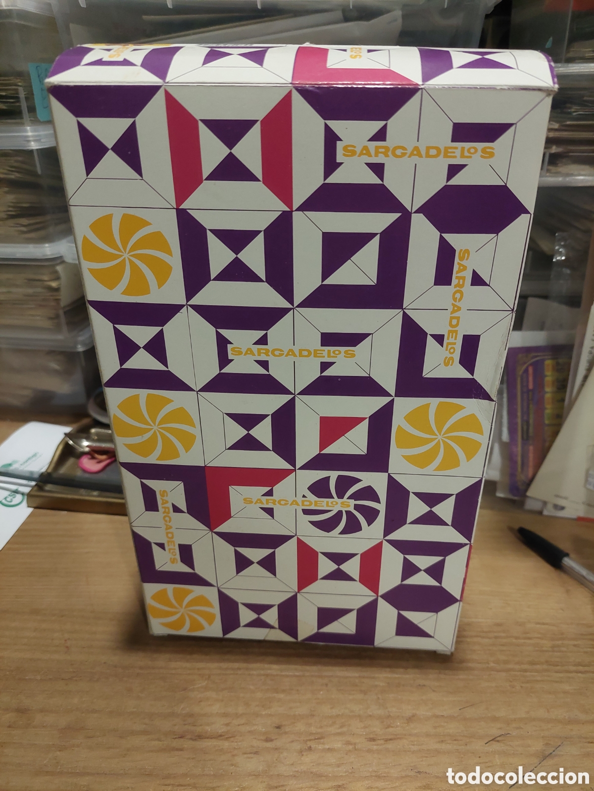 Caixas e caixinhas met&aacute;licas: 2008 caja sargadelos pelegrin n&uacute;mero 5 duque de Aquitania caja vac&iacute;a