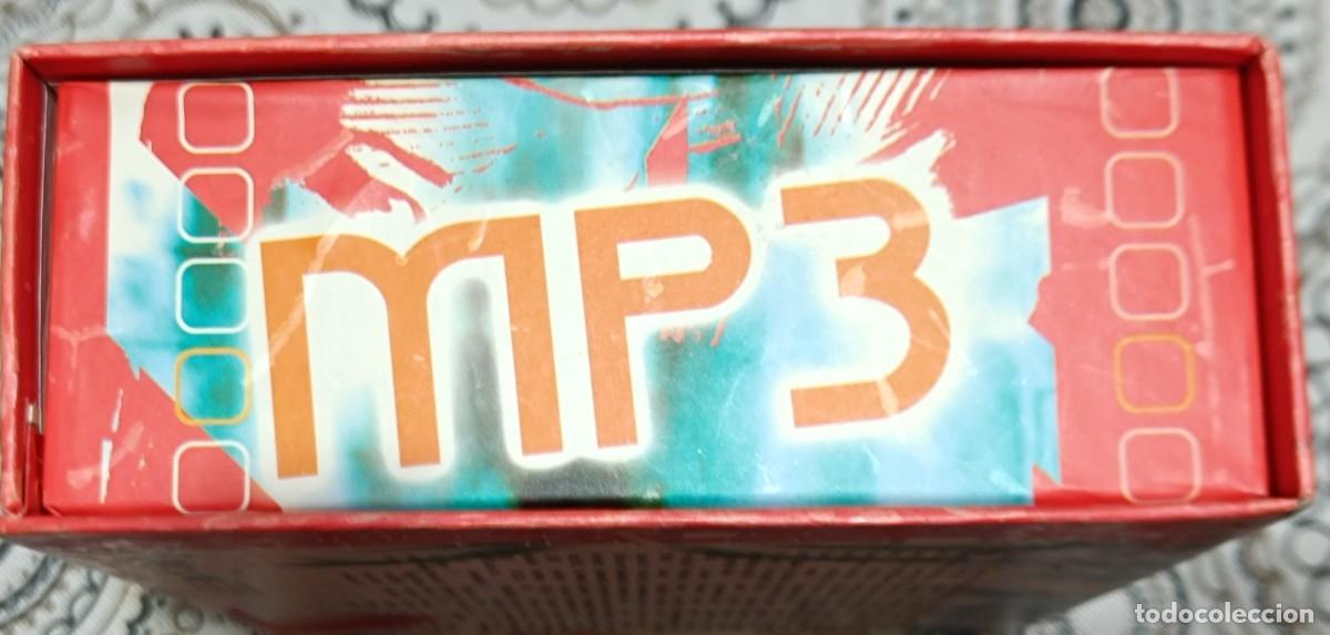 Cajas y cajitas met&aacute;licas: Caja vintage de mp3.. - Foto 2