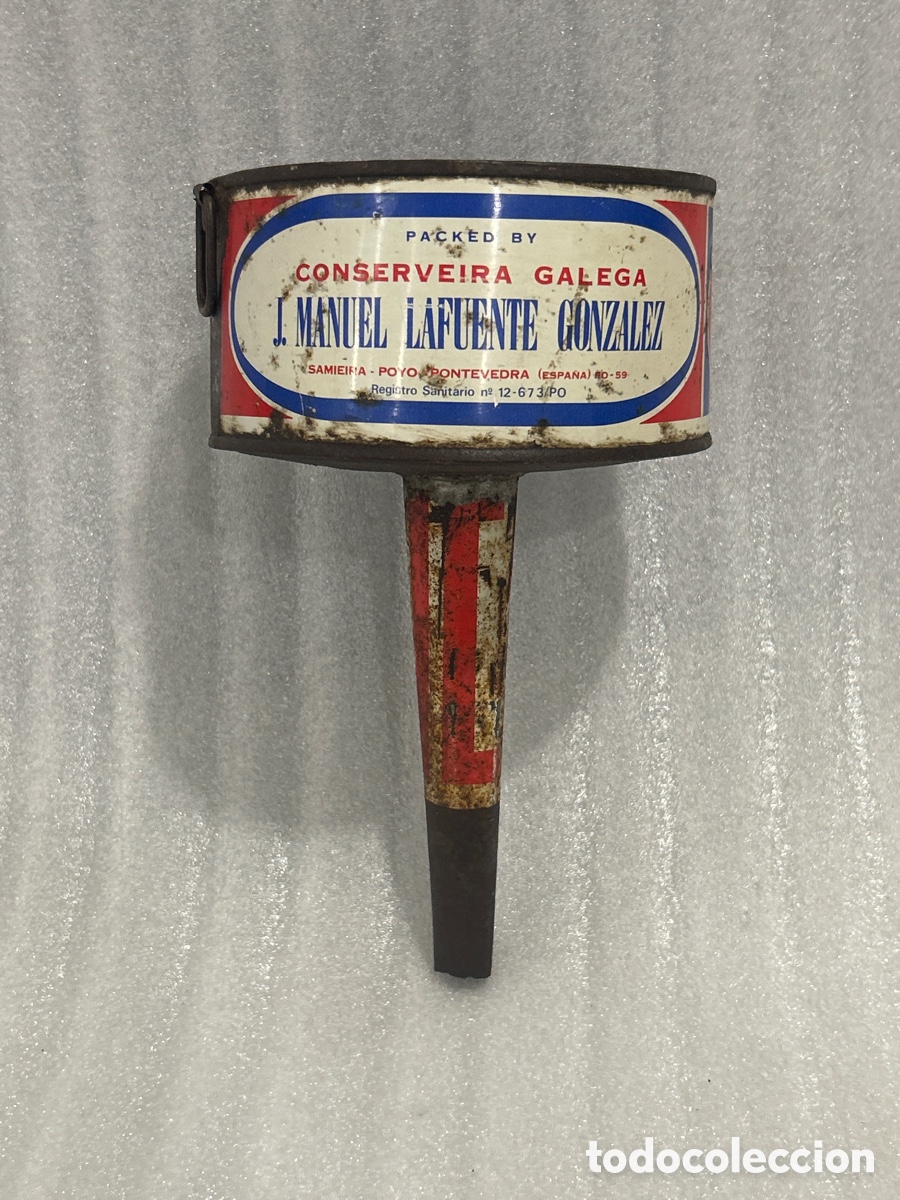 Cajas y cajitas met&aacute;licas: ANTIGUO EMBUDO DE HOJALATA CON PUBLICIDAD DE SARDINAS EN ACEITE PRIMOR CONSERVERA GALLEGA