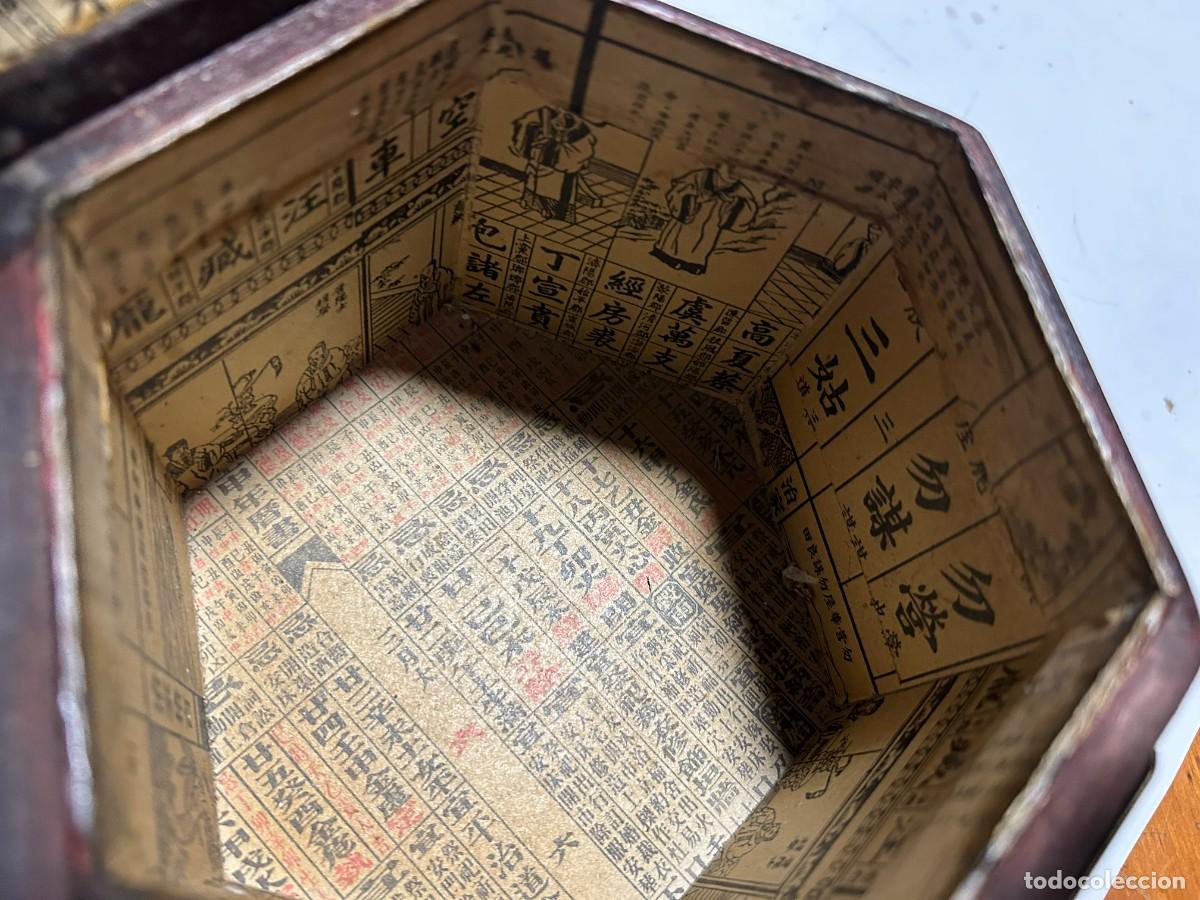Cajas y cajitas met&aacute;licas: Caja de madera hexagonal con decoracion china - Foto 5