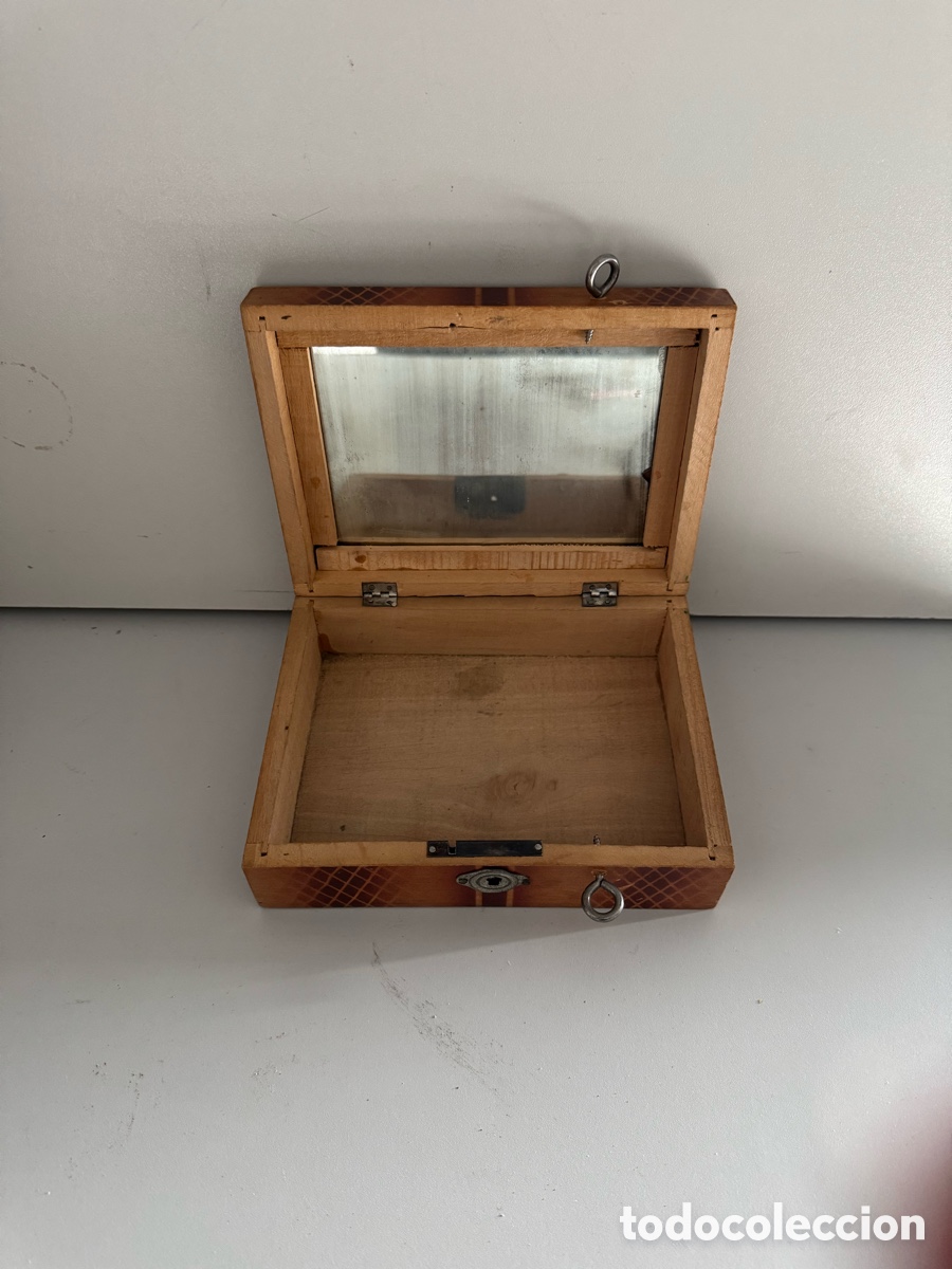 Cajas y cajitas met&aacute;licas: Caja de madera antigua - Foto 2