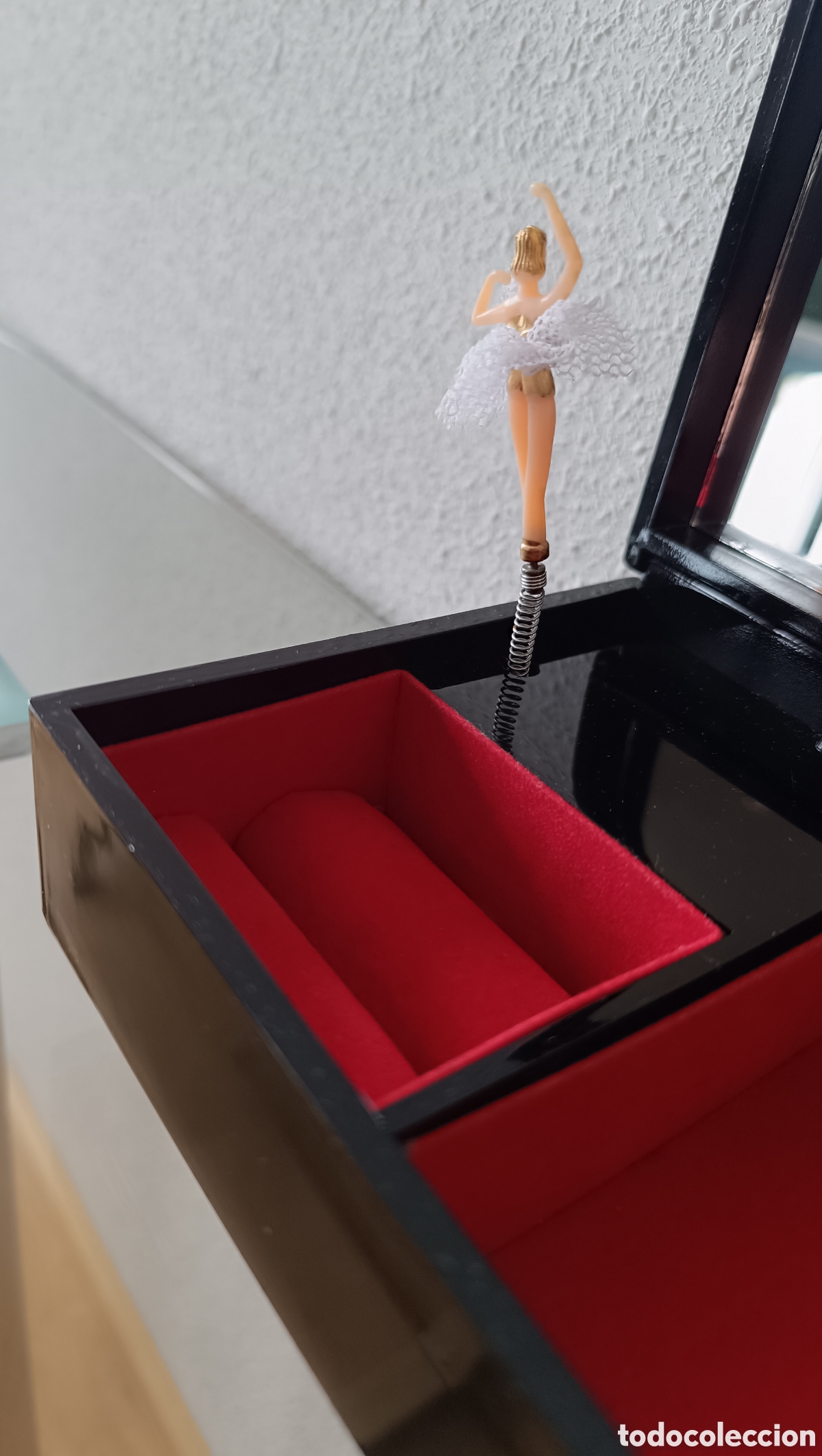 Cajas y cajitas met&aacute;licas: Caja musical con bailarina - Foto 5