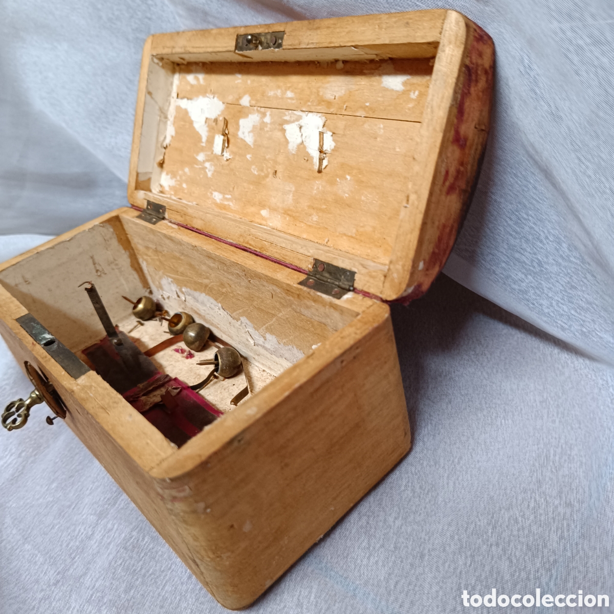 Cajas y cajitas met&aacute;licas: Caja Baul de madera para restaurar - Foto 5