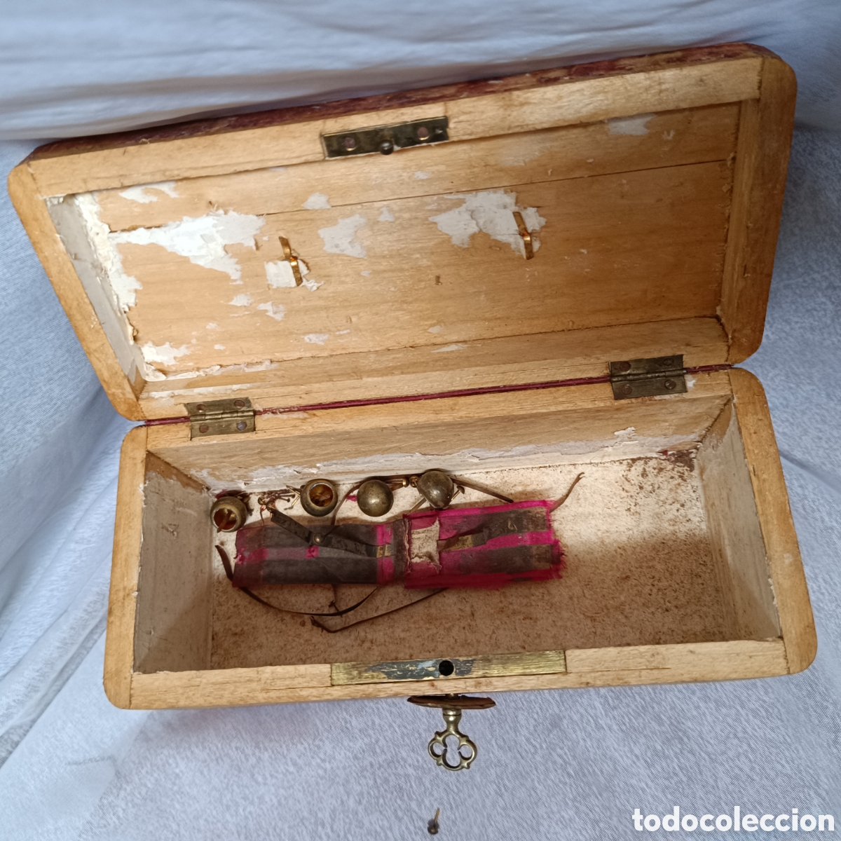 Cajas y cajitas met&aacute;licas: Caja Baul de madera para restaurar - Foto 6