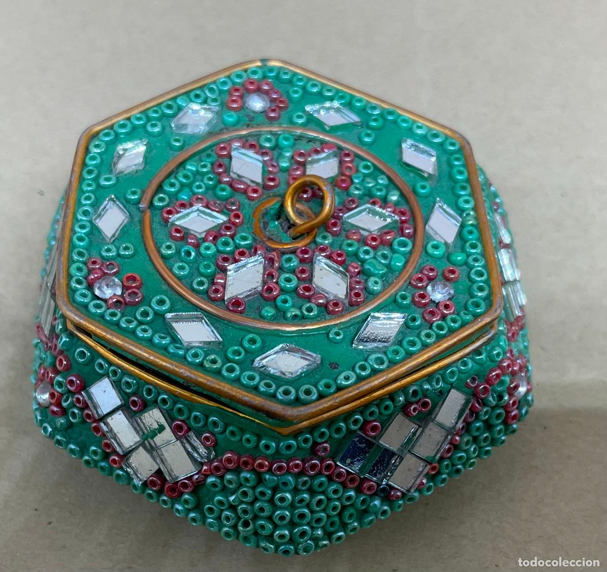 Casse e cassette metalliche: Peque&ntilde;a caja ceramica - con tapa - car227