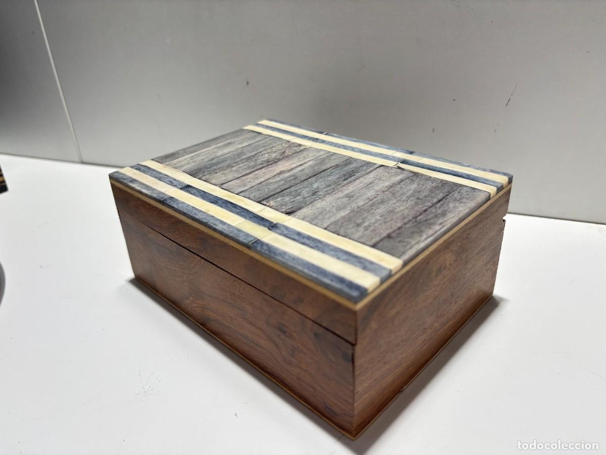 Cajas y cajitas met&aacute;licas: CAJA MADERA Y HUESO MARINO ARTESANAL