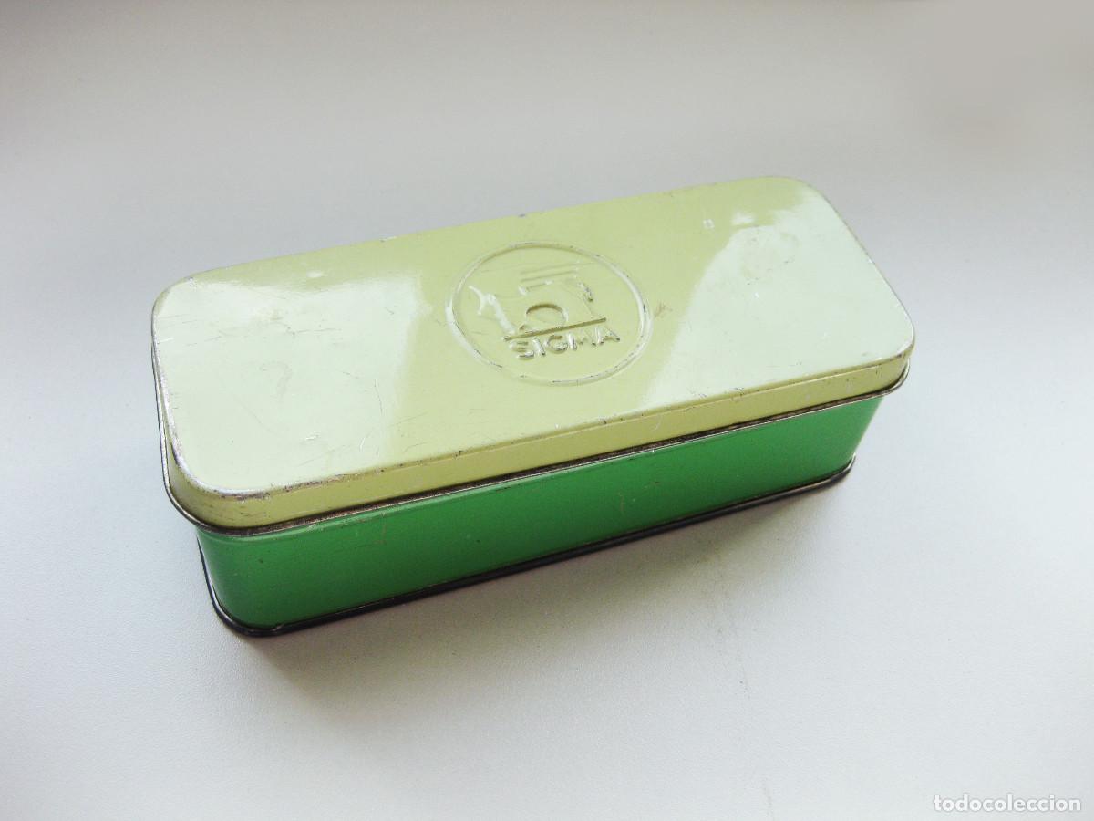 Casse e cassette metalliche: CAJA DE LATA DE LA M&Aacute;QUINA DE COSER SIGMA PARA REPUESTOS O ACCESORIOS