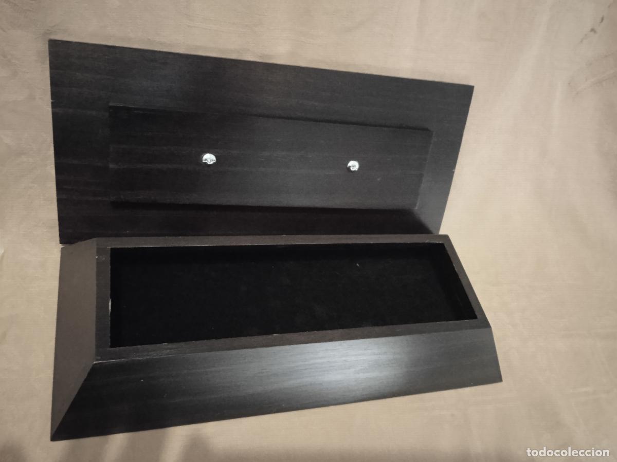 Cajas y cajitas met&aacute;licas: CAJA DE MADERA CON FORMA IRREGULAR Y ASA DE ALUMINIO - Foto 4
