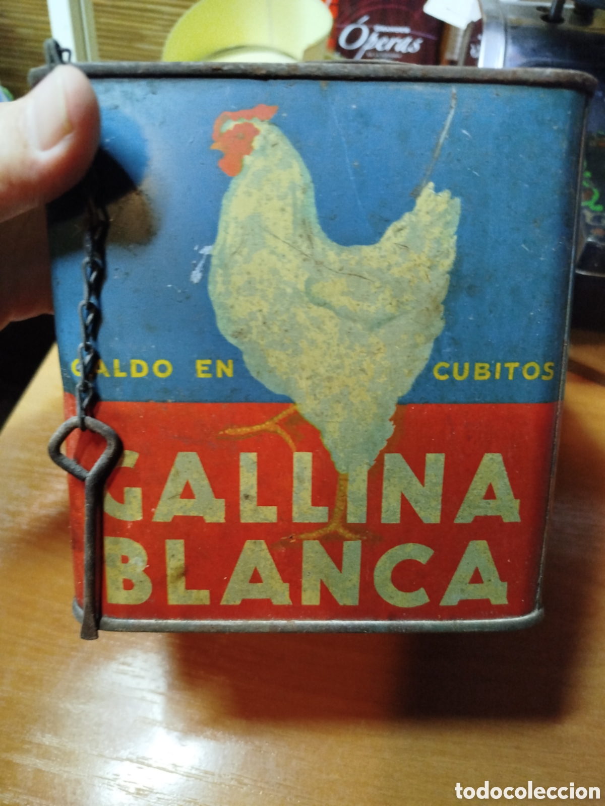 Cajas y cajitas met&aacute;licas: Caja de hojalata gallina blanca caldo en cubitos