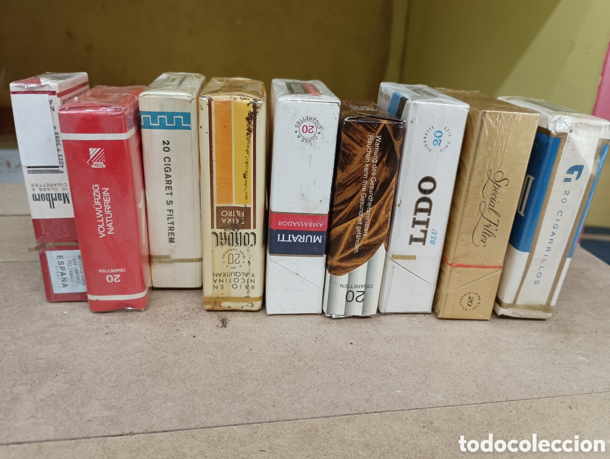 Boxes and metal boxes: Cajas cigarrillos sin estrenar antiguas. 9 cajetillas