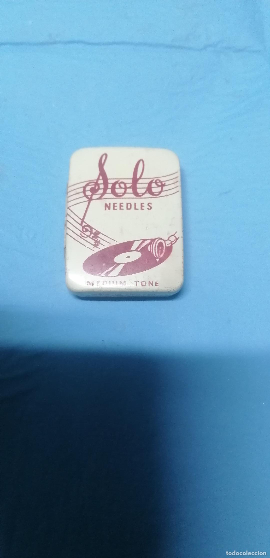 Bo&icirc;tes et petites bo&icirc;tes m&eacute;talliques: ANTIGUA CAJA DE AGUJAS PARA GRAMOFONO
