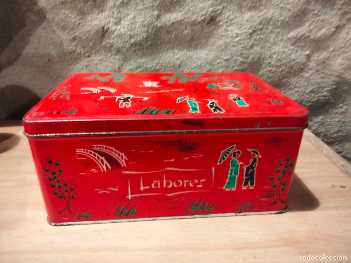 Cajas y cajitas met&aacute;licas: Caja de Cola Cao. Baja. Labores.