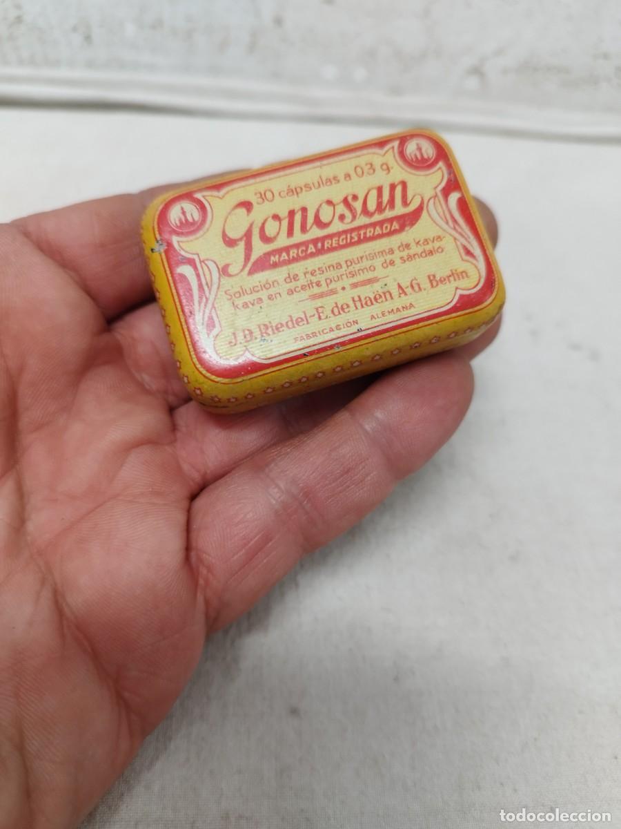 Cajas y cajitas met&aacute;licas: Antigua peque&ntilde;a caja de hojalata, gonosan.