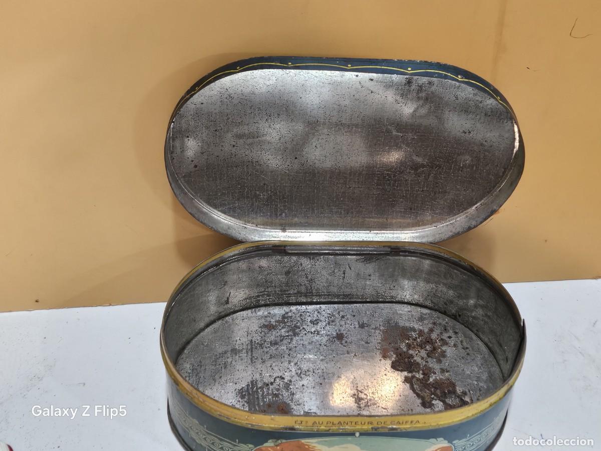 Cajas y cajitas met&aacute;licas: lata antigua de bombones - Foto 4