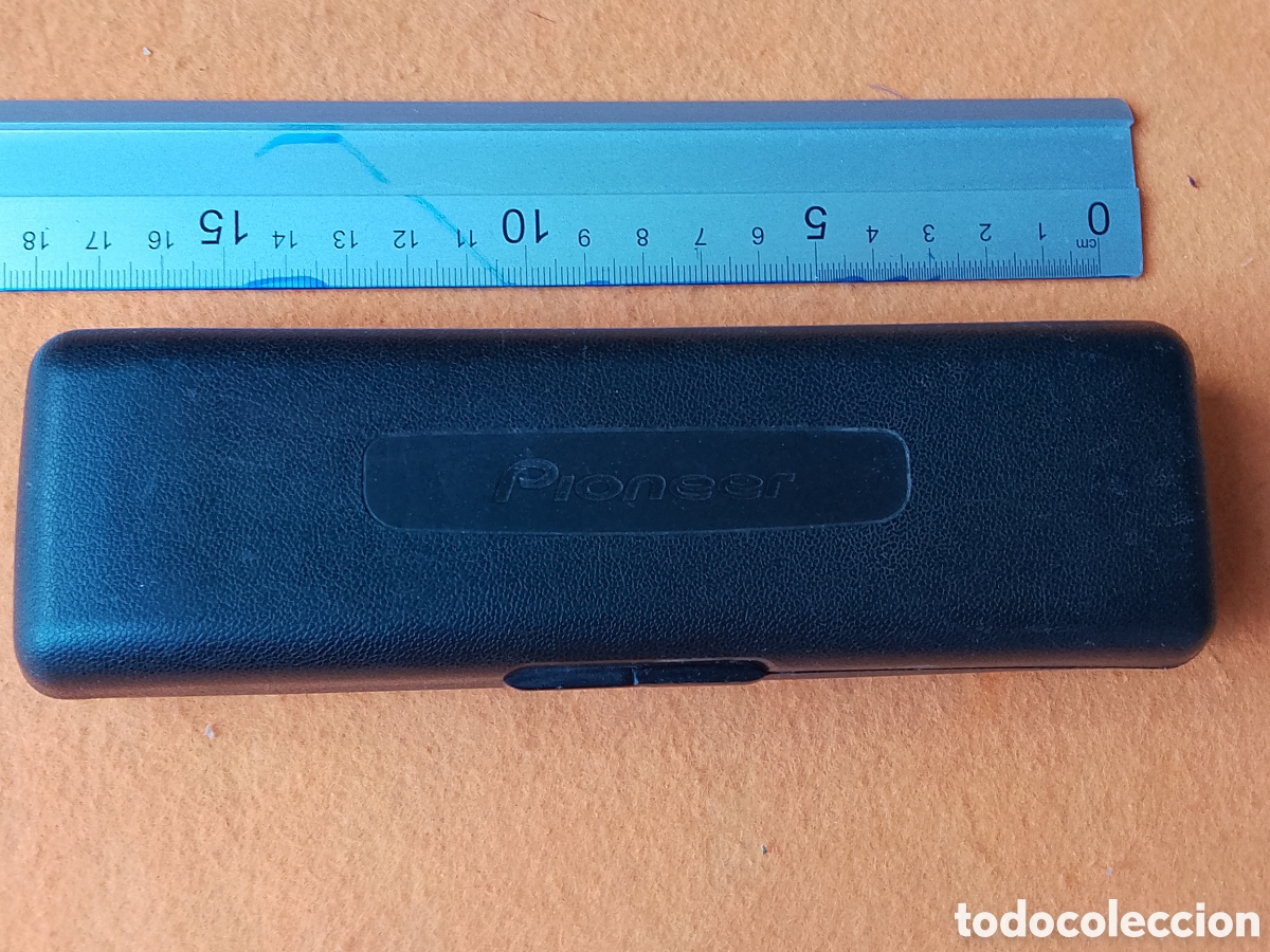 Bo&icirc;tes et petites bo&icirc;tes m&eacute;talliques: PIONEER . ESTUCHE CAJA . FRONTAL EXTRAIBLE