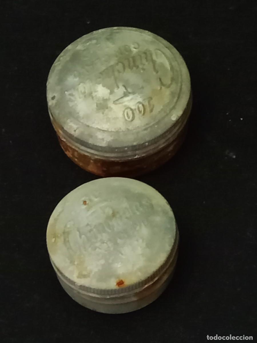 Cajas y cajitas met&aacute;licas: latas de chinchetas dos tama&ntilde;os