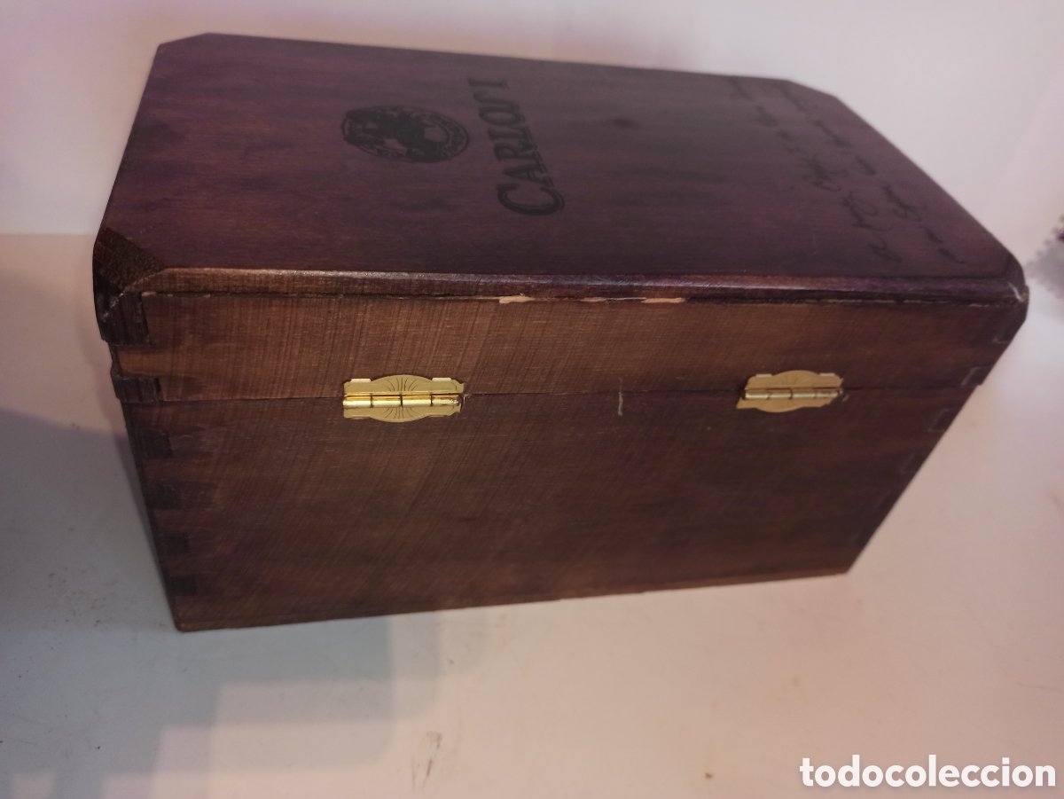 Cajas y cajitas met&aacute;licas: Caja de botella de licor........ - Foto 8