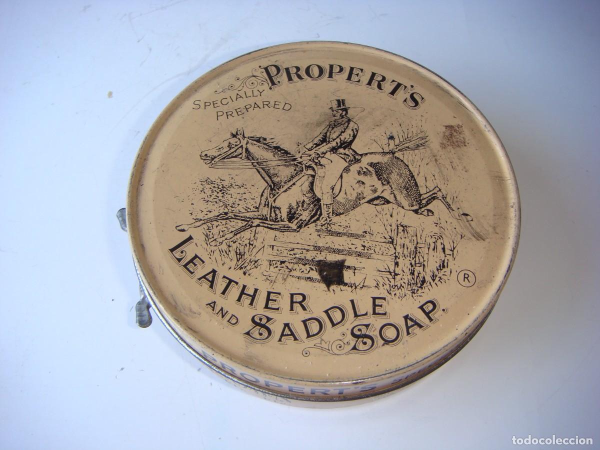 Bo&icirc;tes et petites bo&icirc;tes m&eacute;talliques: CAJA METALICA DE PROPERT'S LEATHER AND SADDLE SOAP-CAJ-G-N&ordm;-25