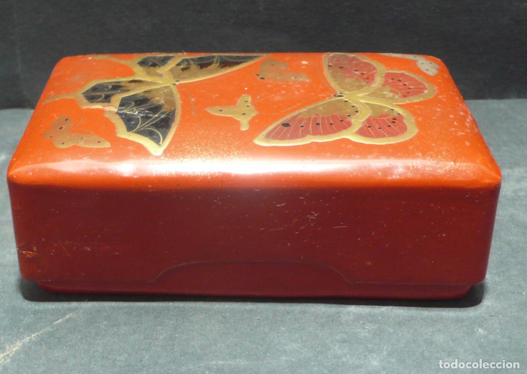 Cajas y cajitas met&aacute;licas: PEQUE&Ntilde;A CAJA LACADA DE CARTON