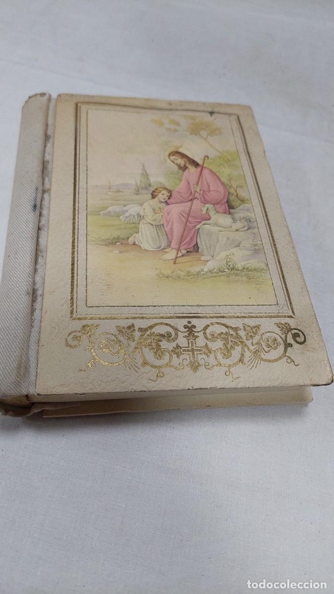 Caixas e caixinhas met&aacute;licas: Caja de bombones libro con im&aacute;genes religiosas