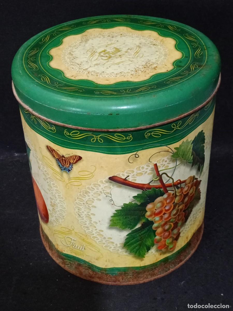 Cajas y cajitas met&aacute;licas: lata vintage metal pintada a mano