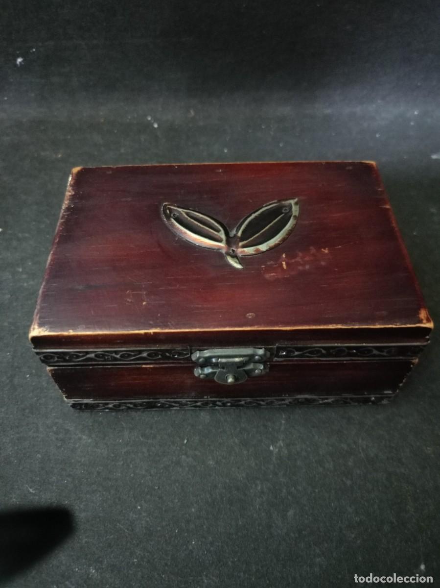 Cajas y cajitas met&aacute;licas: cajita de madera y metal