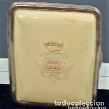 Caixas e caixinhas met&aacute;licas: Caja para pastillas de pasta y metal plateado
