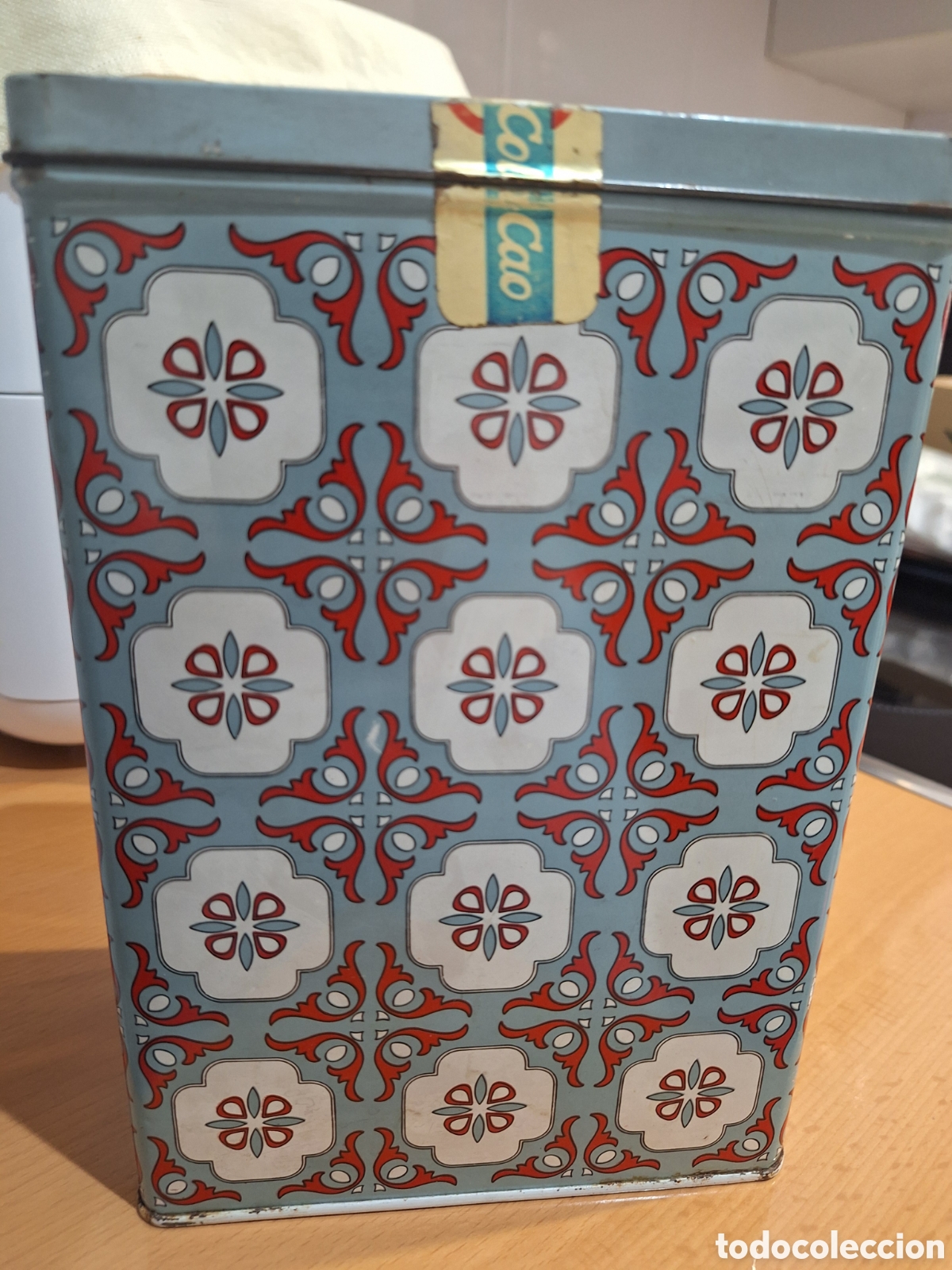 Cajas y cajitas met&aacute;licas: Lata antigua de Cola Cao