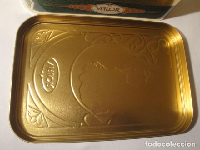 Cajas y cajitas met&aacute;licas: Lata de hojalata rectangular Valor Pralines. Nueva. - Foto 8