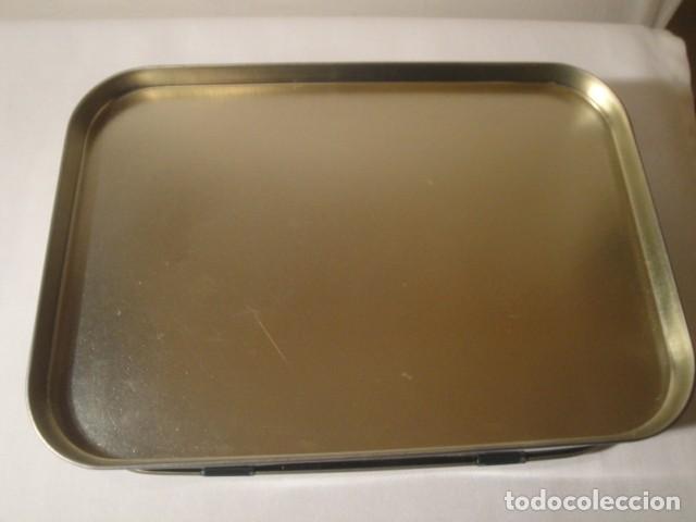 Cajas y cajitas met&aacute;licas: Lata de hojalata rectangular Valor Chocolater&iacute;as. Nueva. - Foto 3