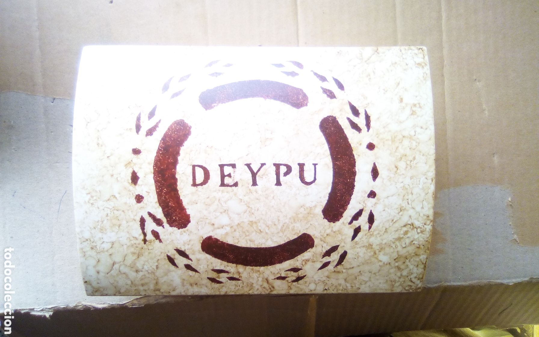 Cajas y cajitas met&aacute;licas: DEYPU. Caja de madera para joyero u otros usos. Mide 18*13*9 cm. Ver fotos.