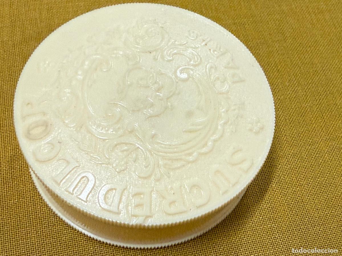 Casse e cassette metalliche: Encantadora cajita de plastico SUCREDULCOR PARIS. Mide 5,5cms