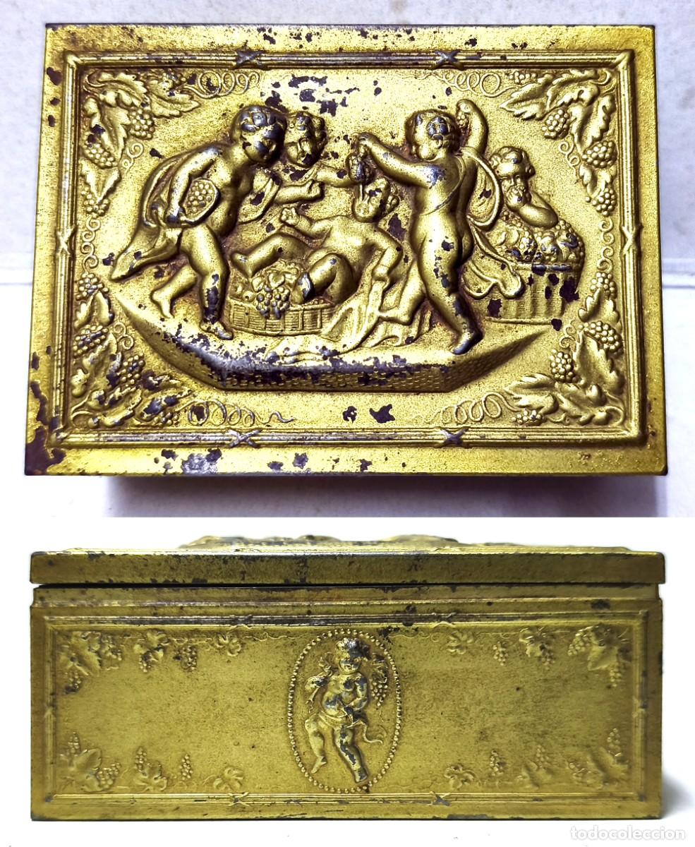 Boxes and metal boxes: CAJA DE MADERA FORRADA DE METAL DORADO CON RELIEVES DE ANGELES - CAJAMETALICA-2170
