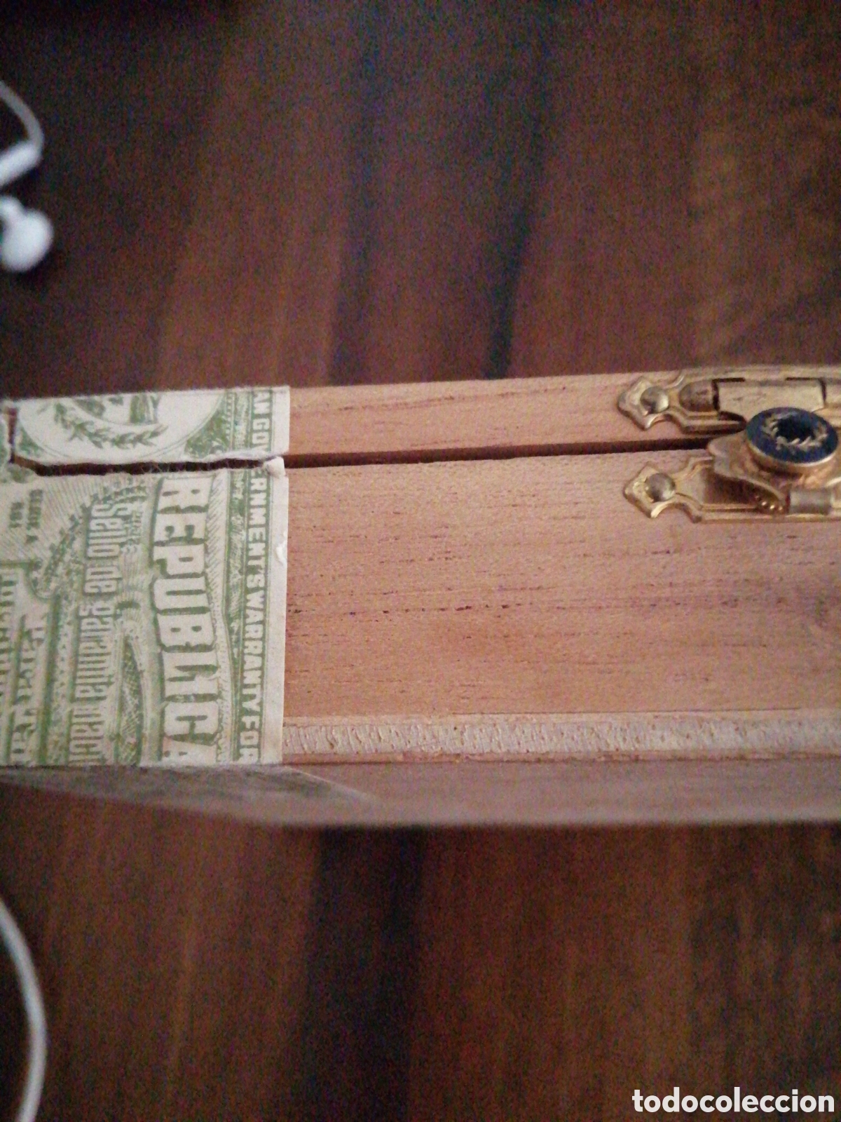 Cajas y cajitas met&aacute;licas: Caja de puros DAVILOFF - Foto 2