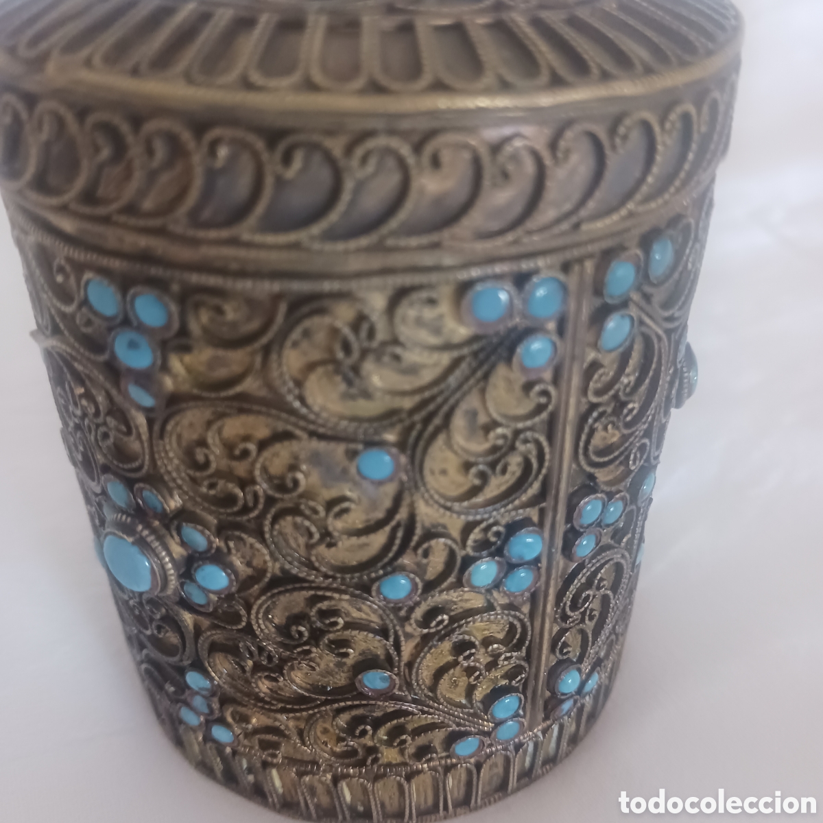 Cajas y cajitas met&aacute;licas: Antiguo cofre con pedrer&iacute;a - Foto 4