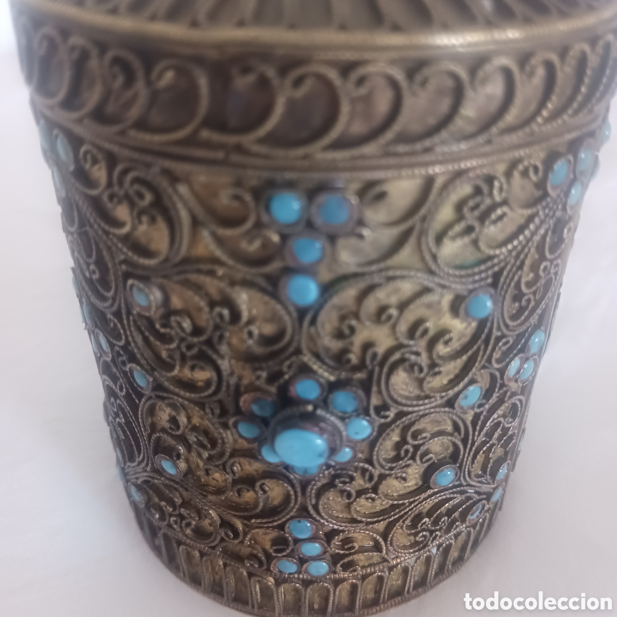 Cajas y cajitas met&aacute;licas: Antiguo cofre con pedrer&iacute;a - Foto 5