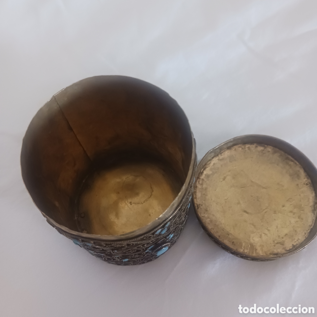 Cajas y cajitas met&aacute;licas: Antiguo cofre con pedrer&iacute;a - Foto 7
