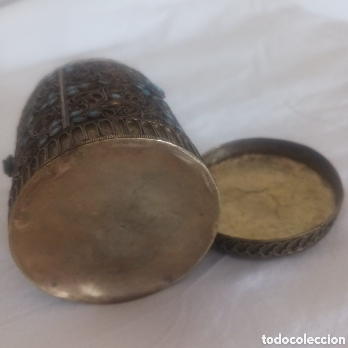 Cajas y cajitas met&aacute;licas: Antiguo cofre con pedrer&iacute;a - Foto 8