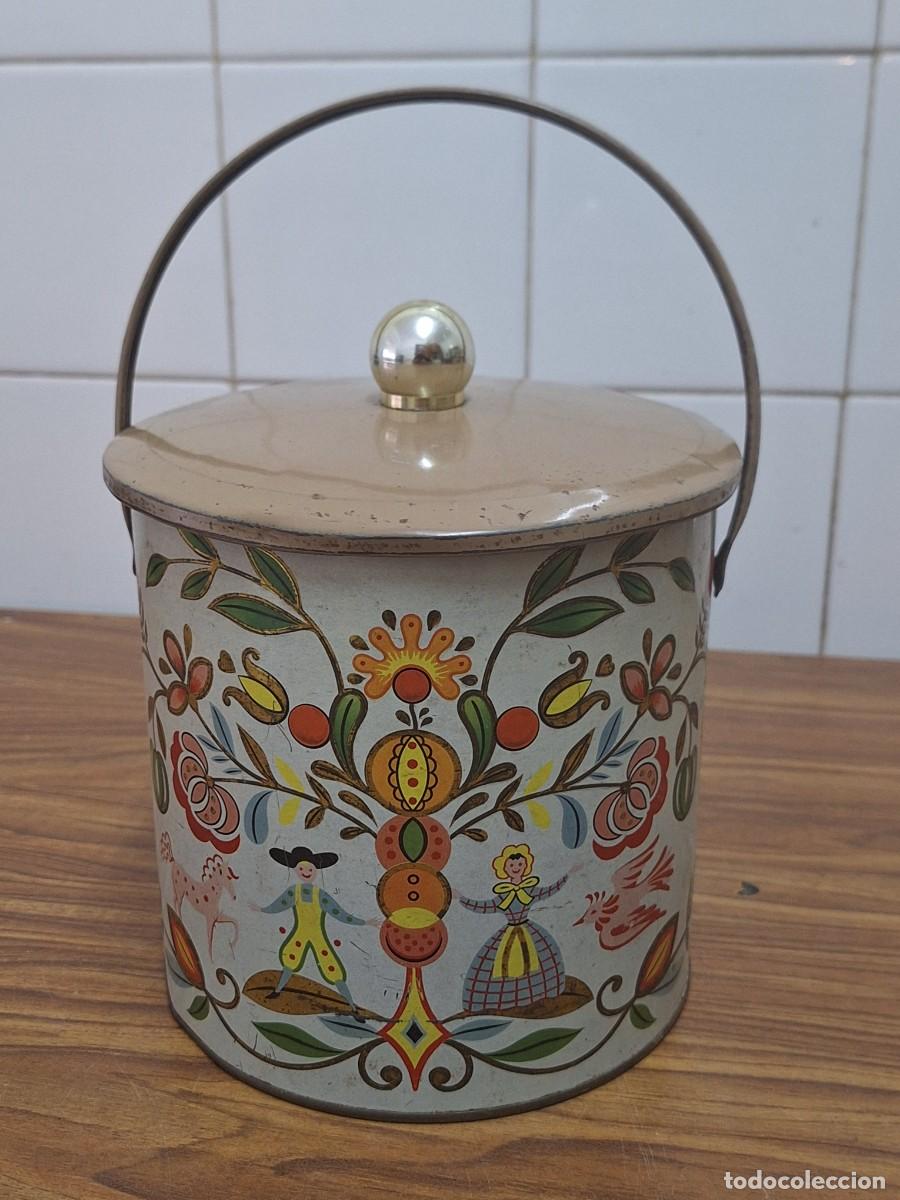 Cajas y cajitas met&aacute;licas: LATA BOMBONERA CON ASA - Foto 1