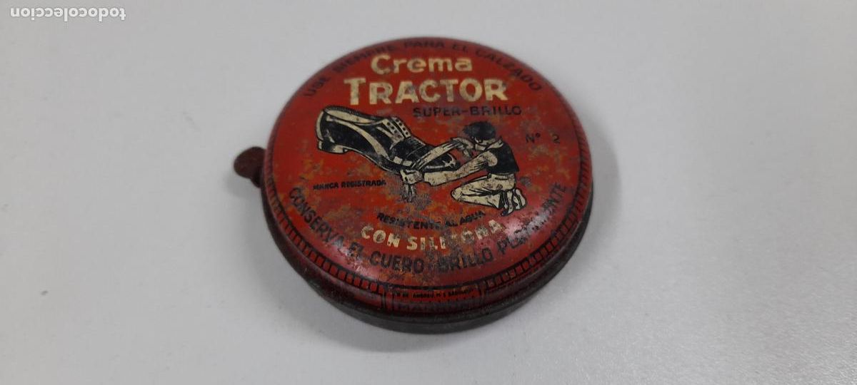 Bo&icirc;tes et petites bo&icirc;tes m&eacute;talliques: ANTIGUA CAJA / LATA DE CREMA PARA CALZADO TRACTOR . DIAMETRO 6 CM