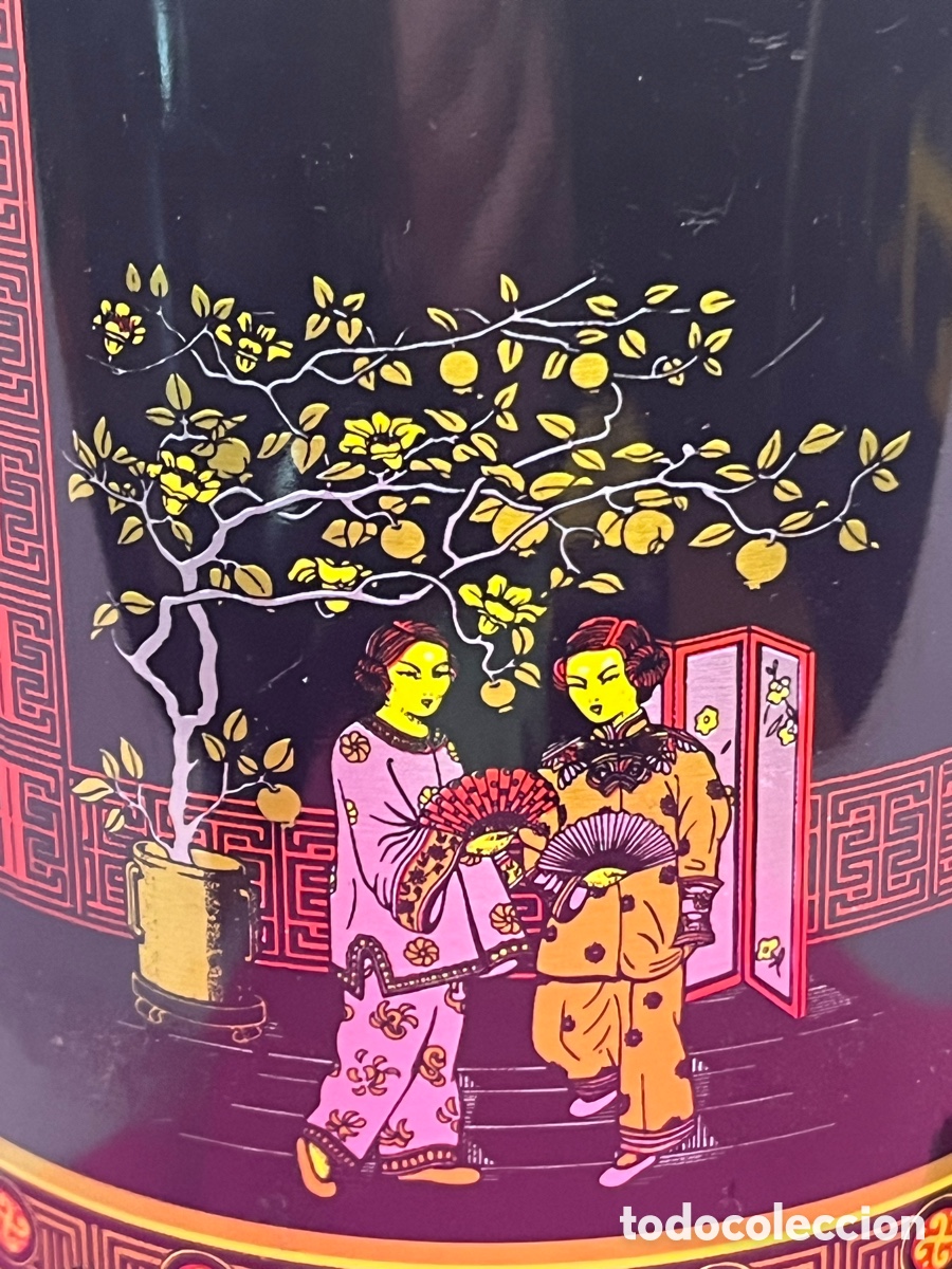 Cajas y cajitas met&aacute;licas: LATA TEM&Aacute;TICA ORIENTAL DE COLECCI&Oacute;N COMO NUEVA - Foto 4