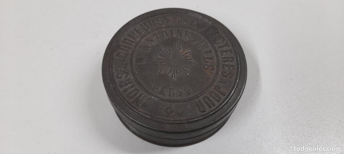 Cajas y cajitas met&aacute;licas: ANTIGUA CAJA / LATA DE CREMA PARA CALZADO N. ANTOINE & FILS . DIAMETRO 6,8 CM
