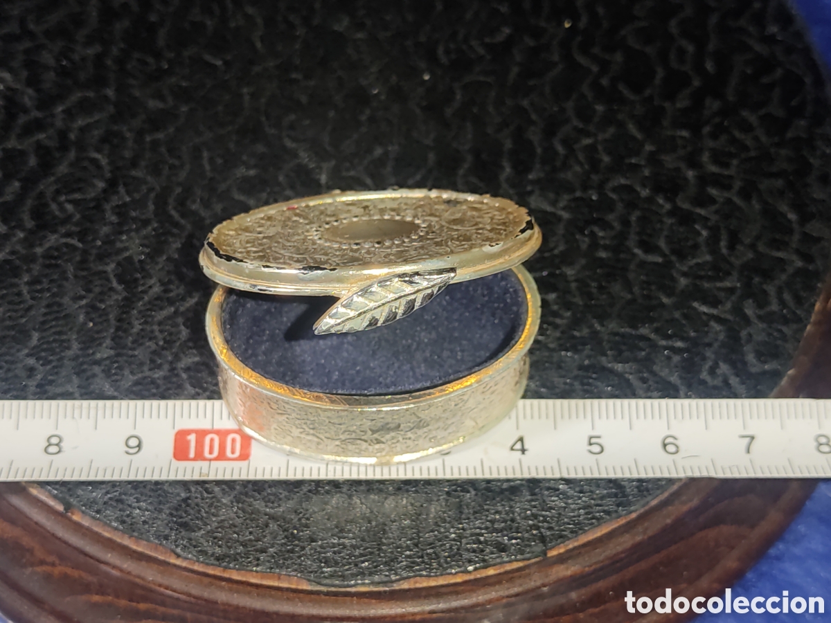 Cajas y cajitas met&aacute;licas: Caja & pastillero de metal plateado,alpaca o similar,forrado interior terciopelo.Vintage.