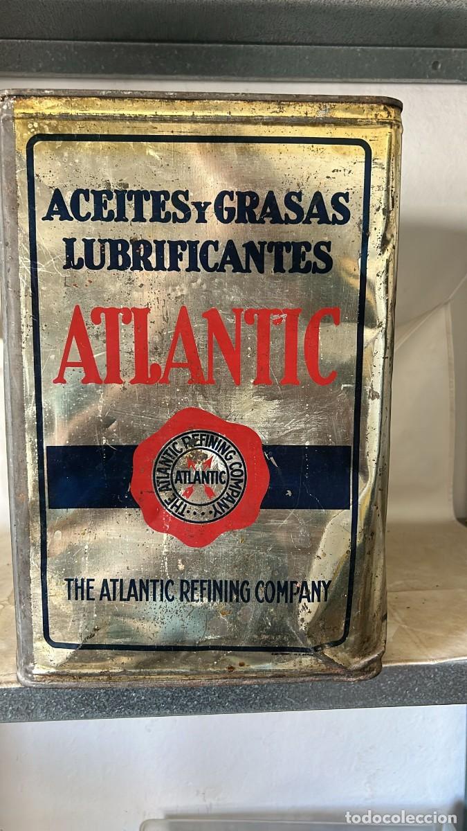 Cajas y cajitas met&aacute;licas: LATA ANTIGUA ACEITES Y GRASAS LUBRICANTES ATLANTIC DE 32 X 23 CMS.