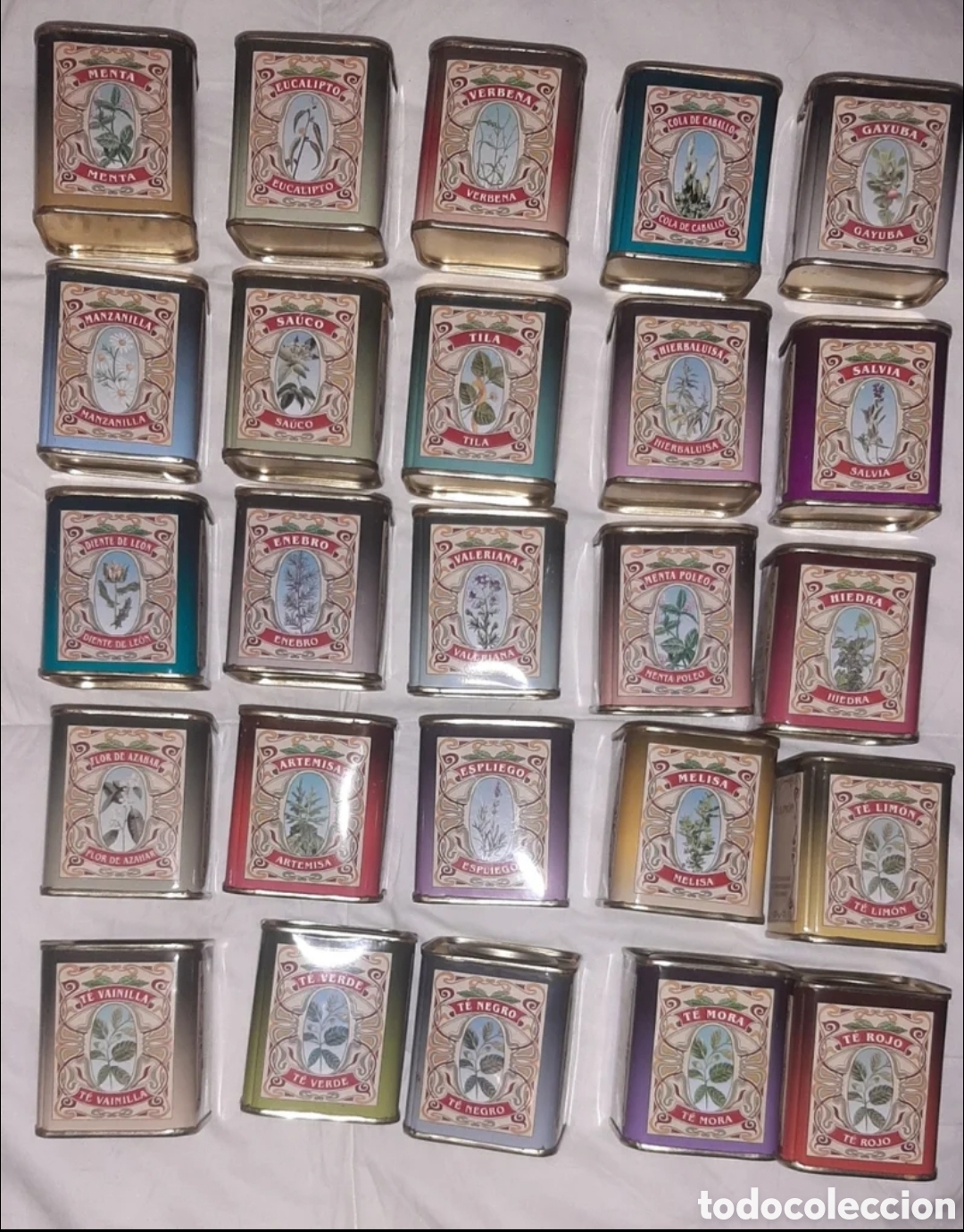 Casse e cassette metalliche: Colecci&oacute;n de latas de te e hierbas condimentales