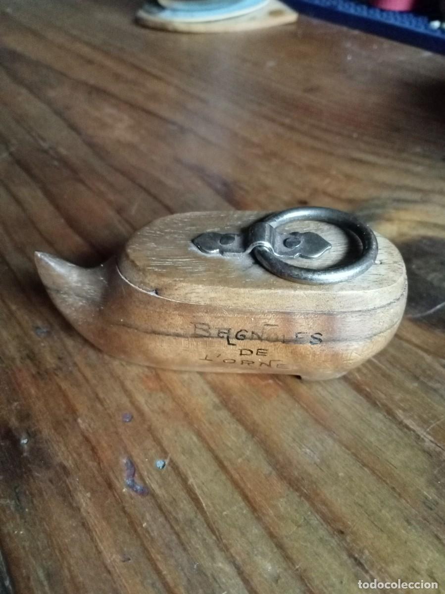 Cajas y cajitas met&aacute;licas: ANTIGUA Y PRECIOSA CAJITA DE MADERA..PARA RAPE.