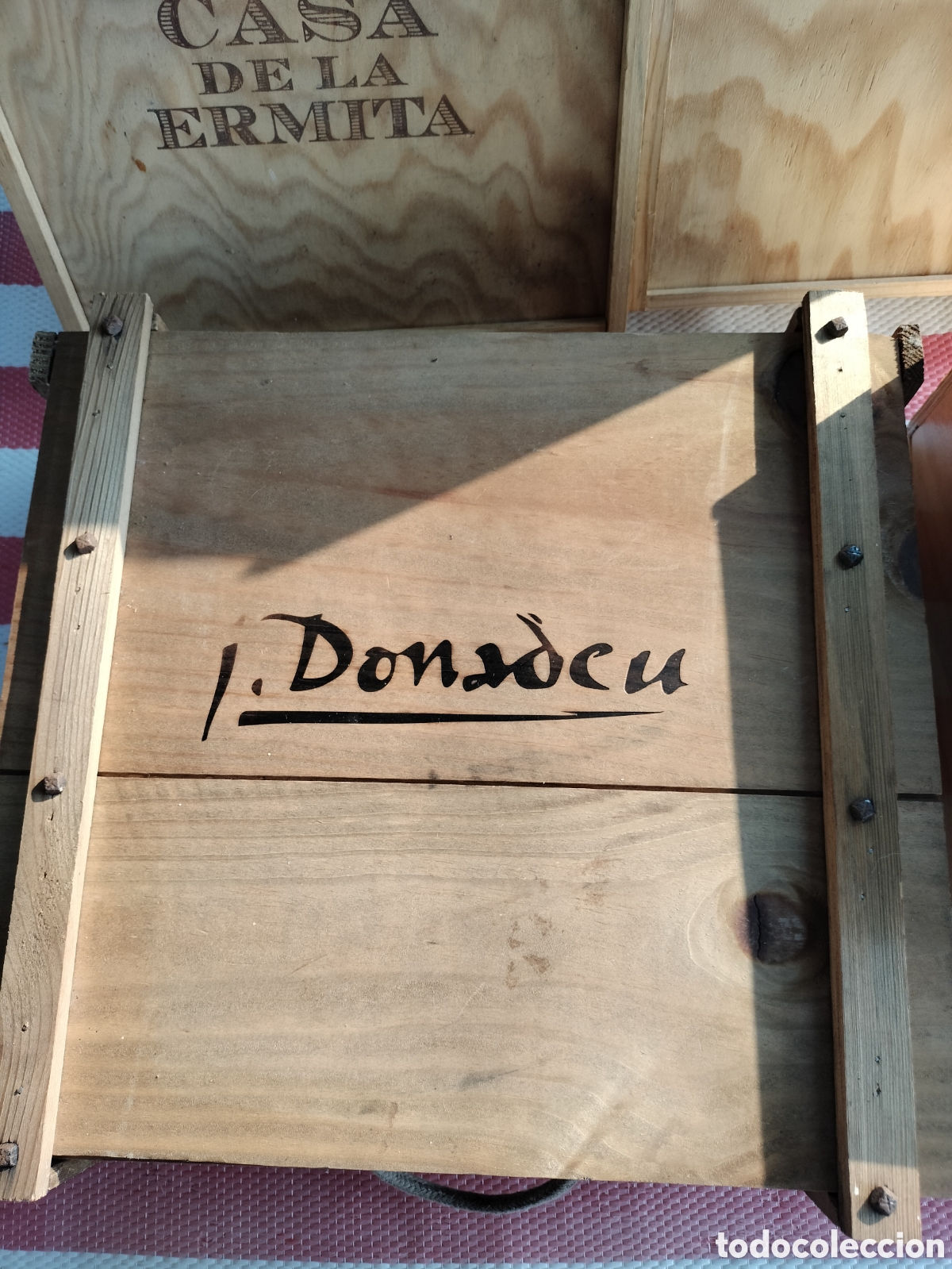 Cajas y cajitas met&aacute;licas: Caja de madera de vino - Foto 1