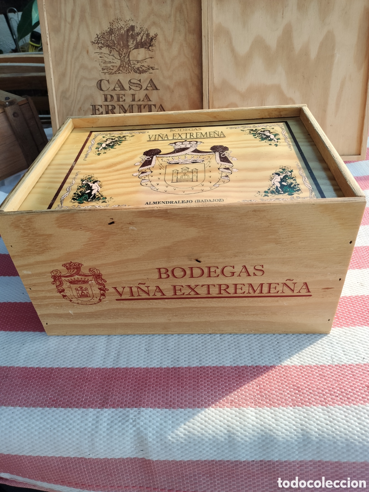 Cajas y cajitas met&aacute;licas: Caja de madera bodegas vi&ntilde;a extreme&ntilde;a - Foto 2