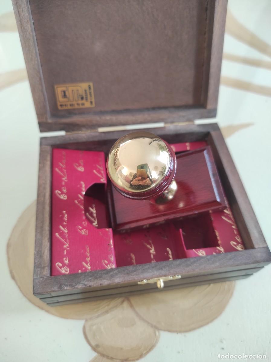 Cajas y cajitas met&aacute;licas: Caja de madera con tamp&oacute;n - Foto 3
